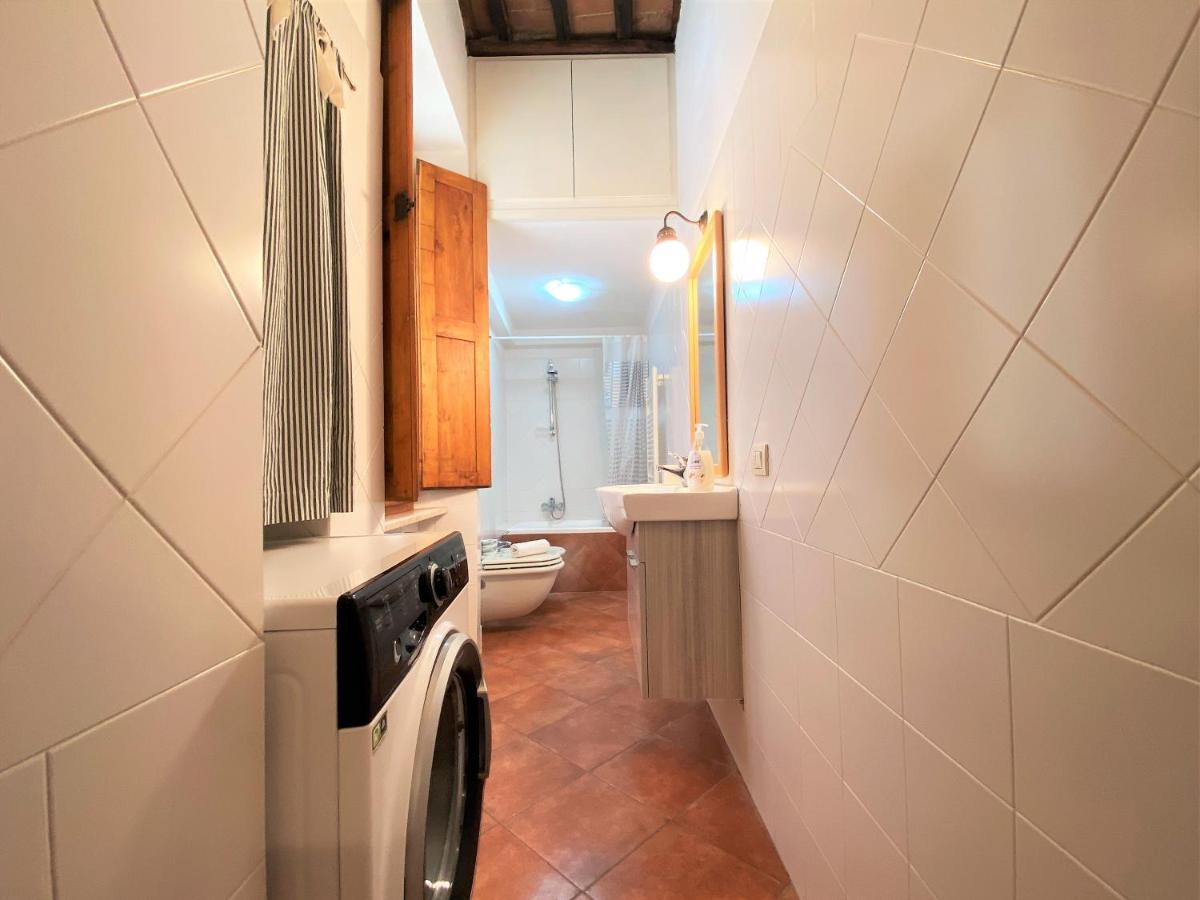 Apartamento La Fonte-with Balcony Close By Piazza Del Campo