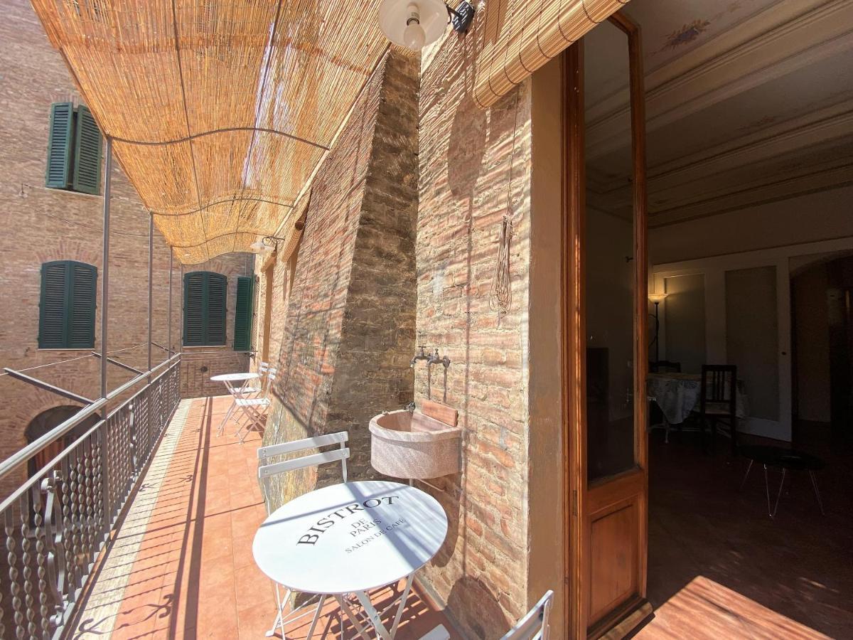 La Fonte-with Balcony Close By Piazza Del Campo *